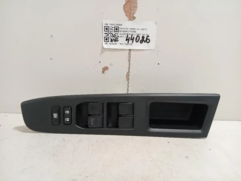 Interruttore Alzacristalli ANT SX 74232-0D690 Toyota Yaris IV 2017