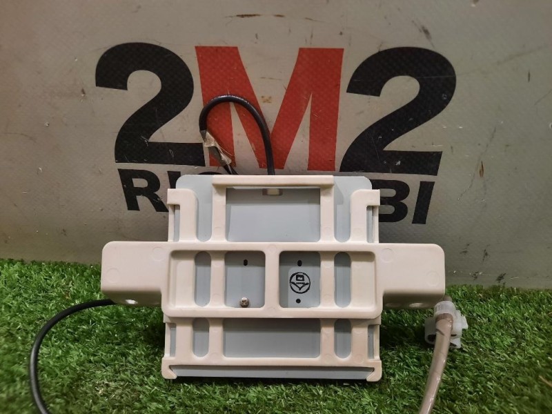 Antenna GPS 8686053050 ANTENNA Lexus Serie IS II 2006