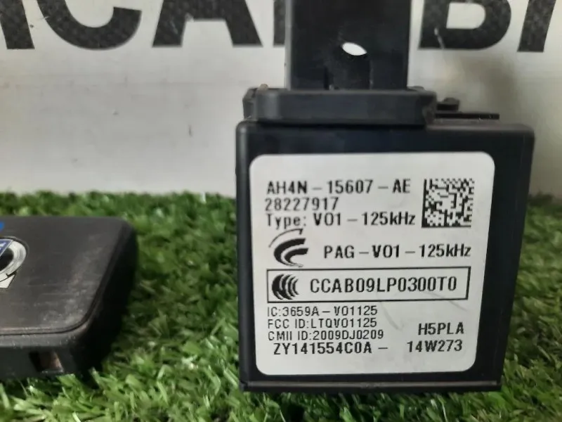 Interruttore Avviamento Motore Start-stop 28227917 Volvo V40 II 2012