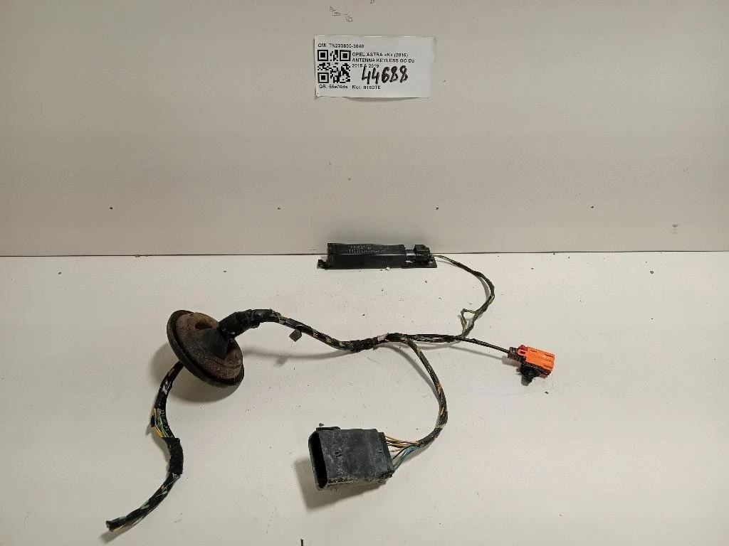 Antenna Keyless GO TN233800-3040 Opel Astra K 2016