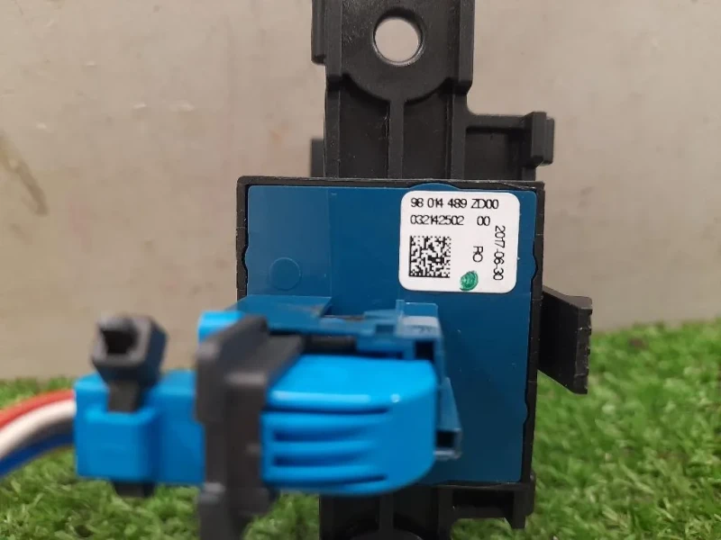 Interruttore Freno A MANO Elettrico 98014489ZD00 Citroen C4 Grand Picasso II 2016