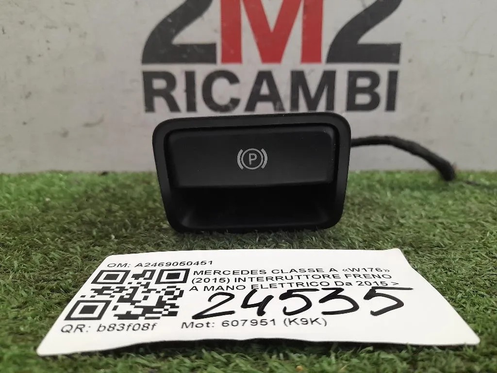 Interruttore Freno A MANO Elettrico A2469050451 Mercedes Classe A W176 2015