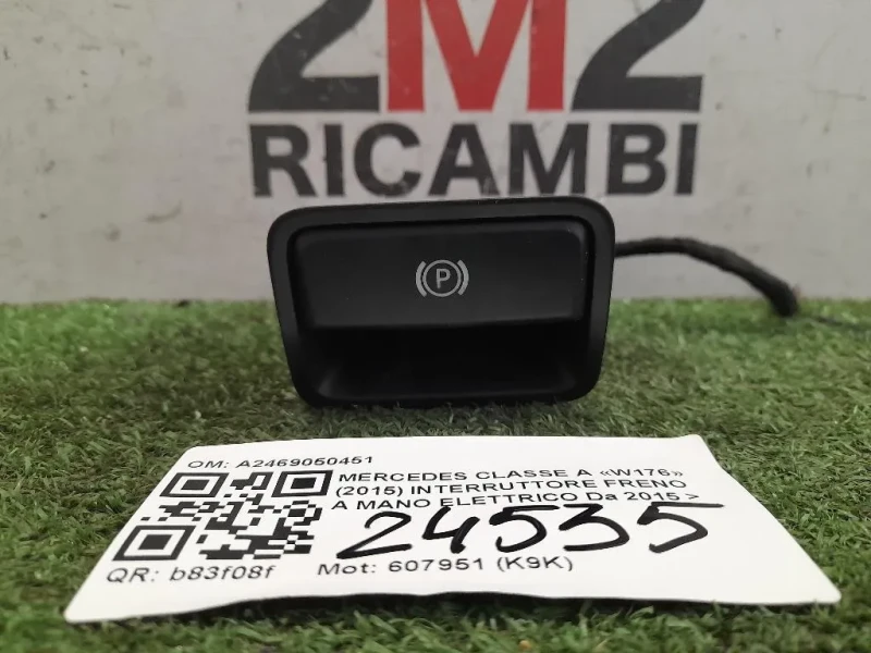 Interruttore Freno A MANO Elettrico A2469050451 Mercedes Classe A W176 2015
