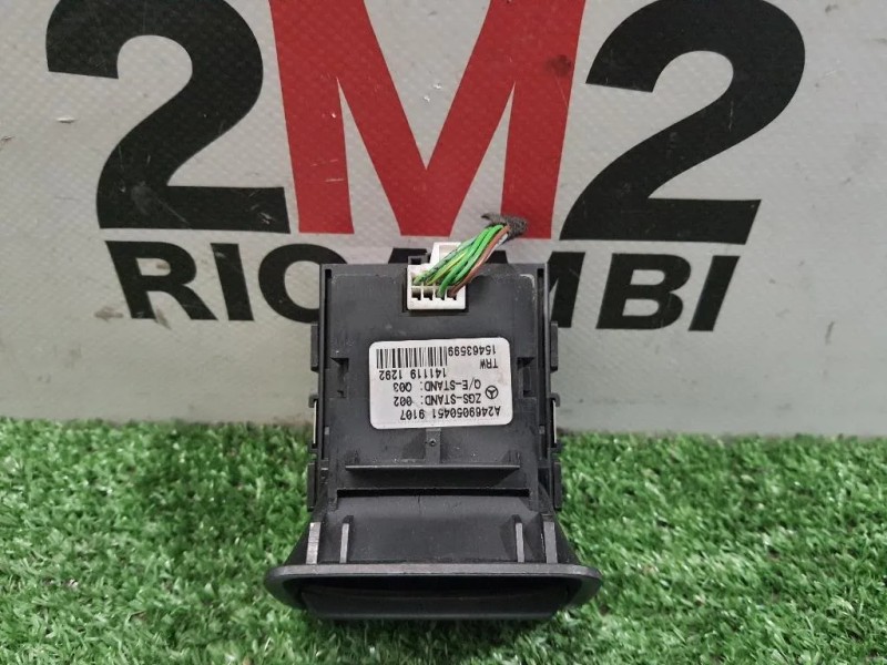 Interruttore Freno A MANO Elettrico A2469050451 Mercedes Classe B W246 2014