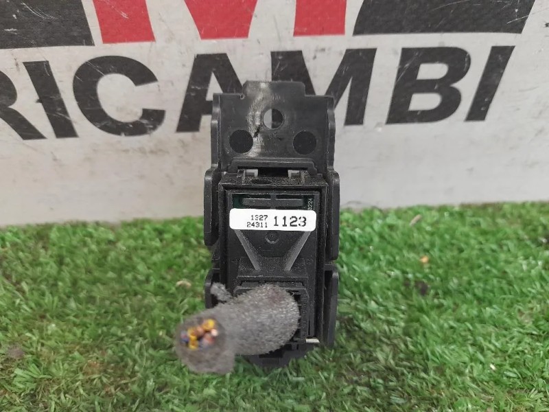 Interruttore Freno A MANO Elettrico 13271123 Opel Meriva B 2010