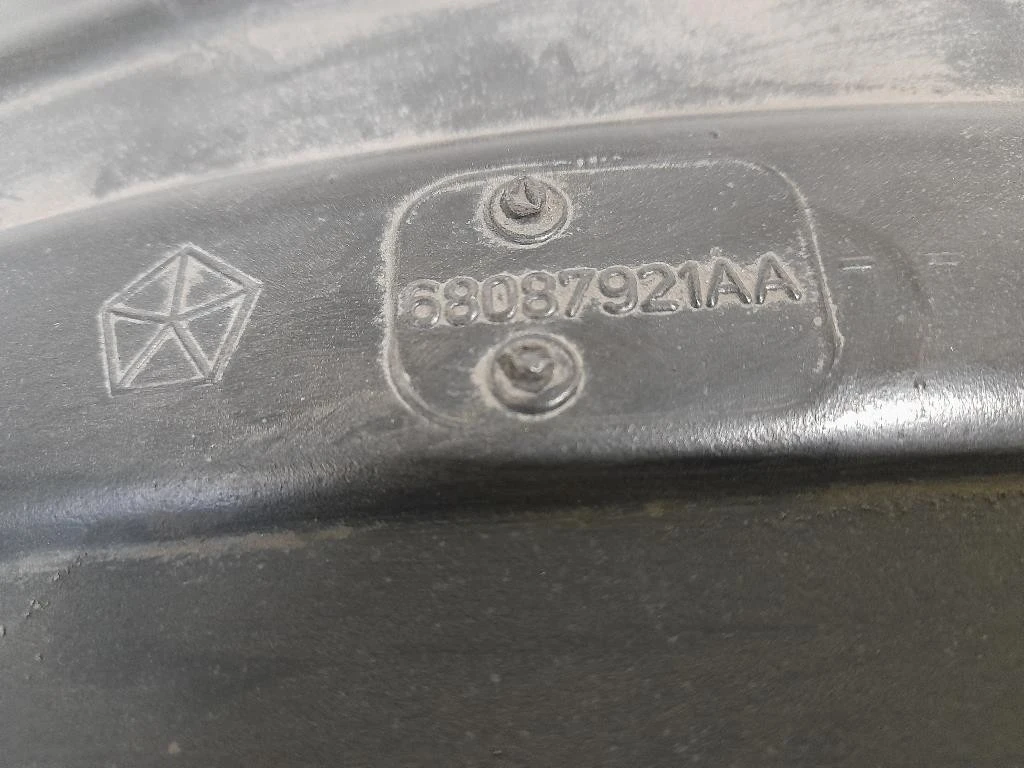 Parasassi Passaruota Interno POST SX 68087921AA Fiat Freemont 2011