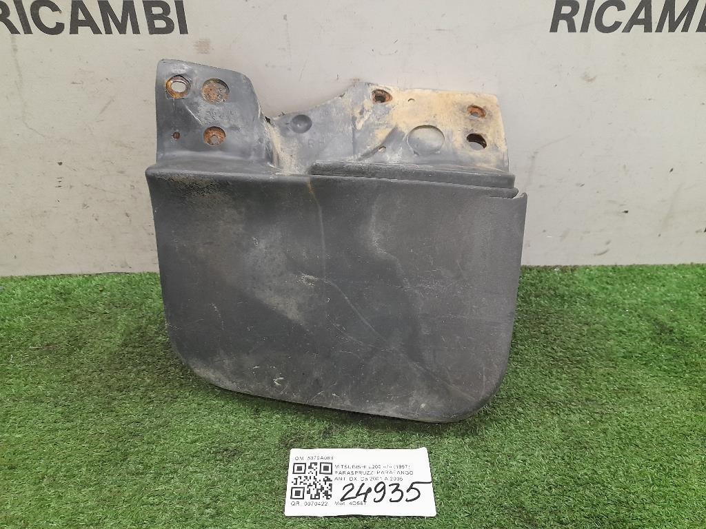 Paraspruzzi Parafango ANT DX MR109284 Mitsubishi L200 II 1997