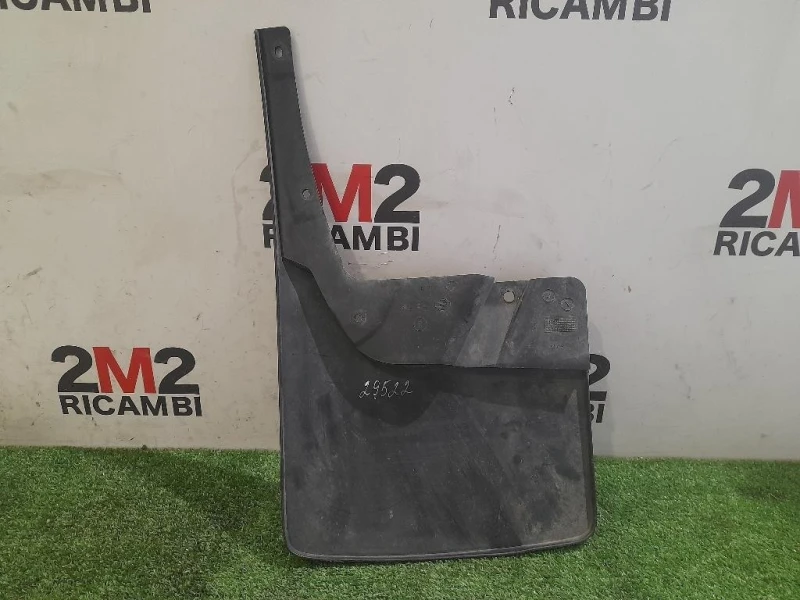 Paraspruzzi Parafango POST DX 78810-EB000 Nissan Navara 2010