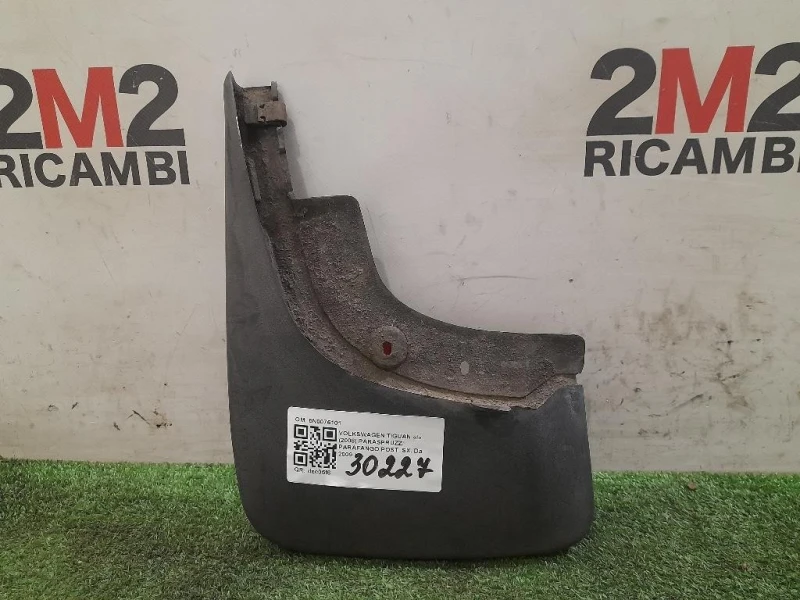 Paraspruzzi Parafango POST SX 5N0075101 Volkswagen Tiguan I 2008