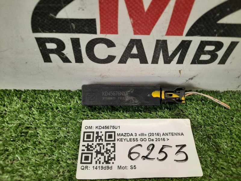 Antenna Keyless GO KD45676NXA Mazda 3 III 2016