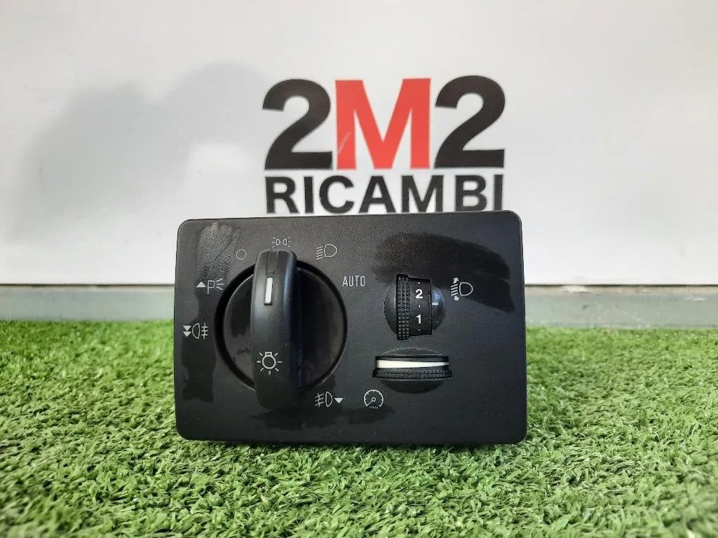 Interruttore Illuminazione 1471875 Ford Focus III SW 2008