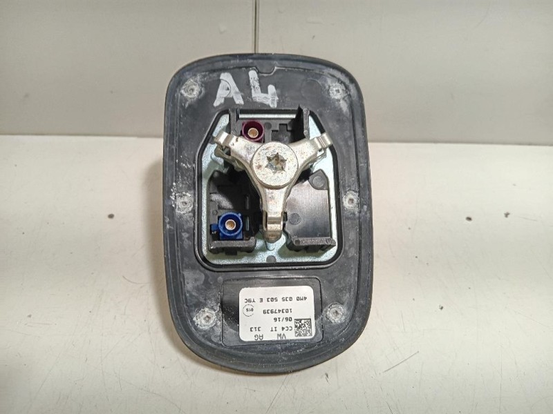 Antenna Radio 4M0035503EY9C Audi A4 8W5 Avant 2015