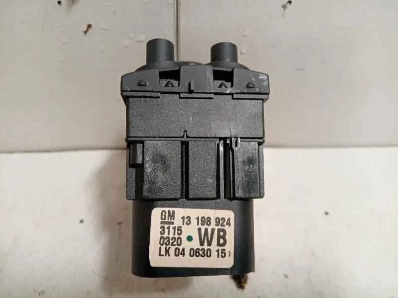 Interruttore Illuminazione 13198924 Opel Astra H 2005