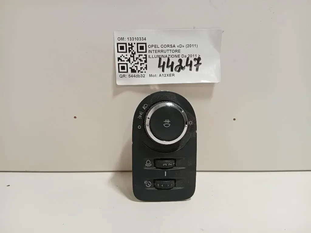 Interruttore Illuminazione 13310334 Opel Corsa D 2011