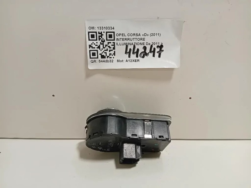 Interruttore Illuminazione 13310334 Opel Corsa D 2011