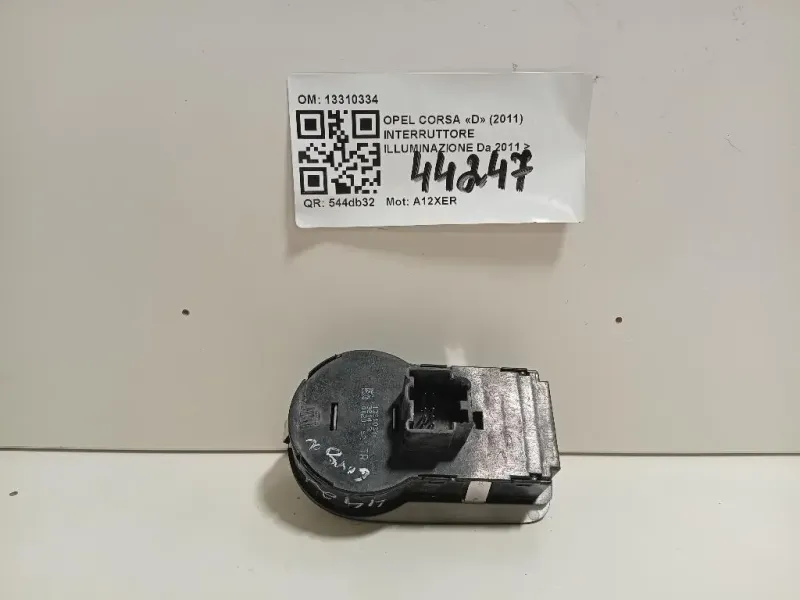 Interruttore Illuminazione 13310334 Opel Corsa D 2011