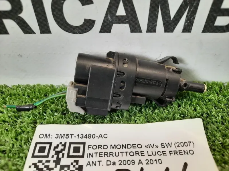 Interruttore LUCE Freno ANT 3M5T-13480-AC Ford Mondeo IV SW 2007