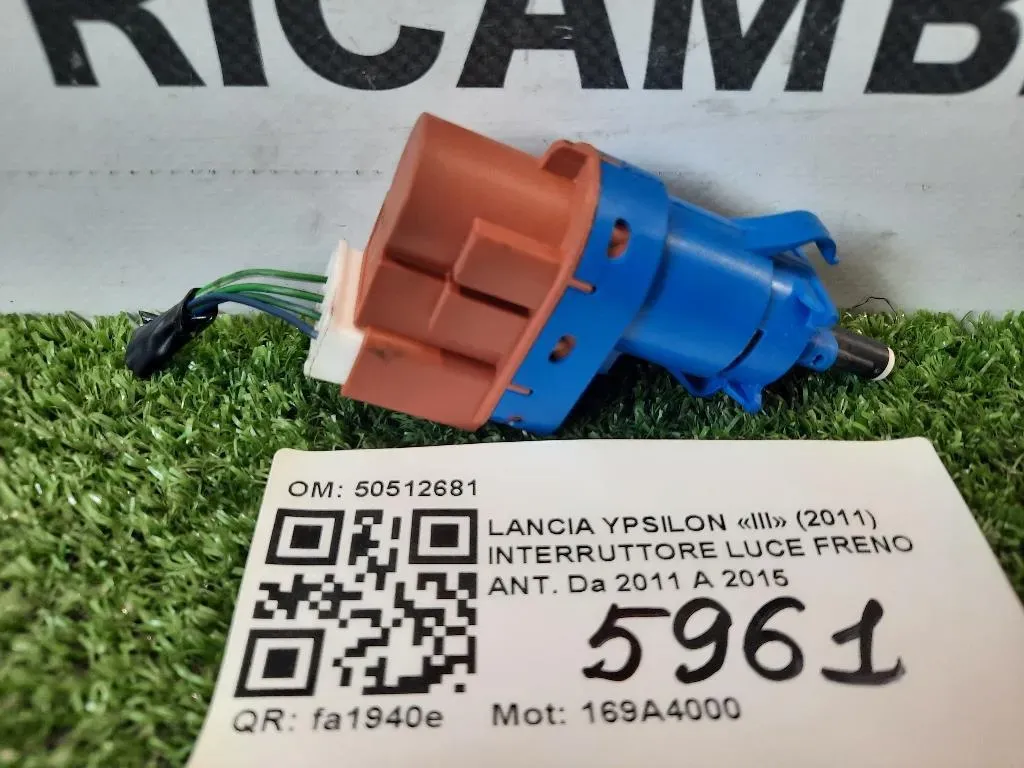 Interruttore LUCE Freno ANT 50512681 Lancia Ypsilon III 2011