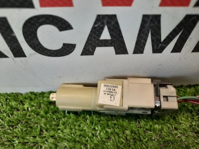 Interruttore LUCE STOP 96628565 Chevrolet Captiva I 2007