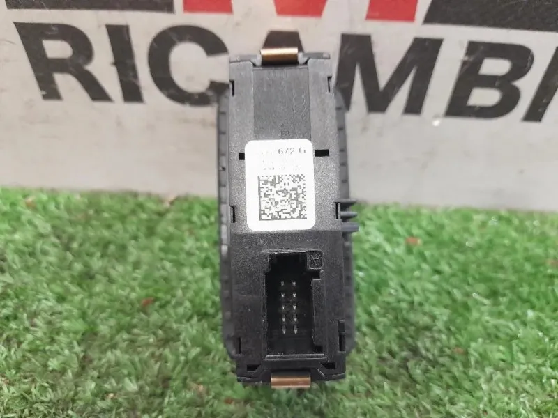 Interruttore LUCI Emergenza 8X0959672G Audi A1 8XF Sportback 2015