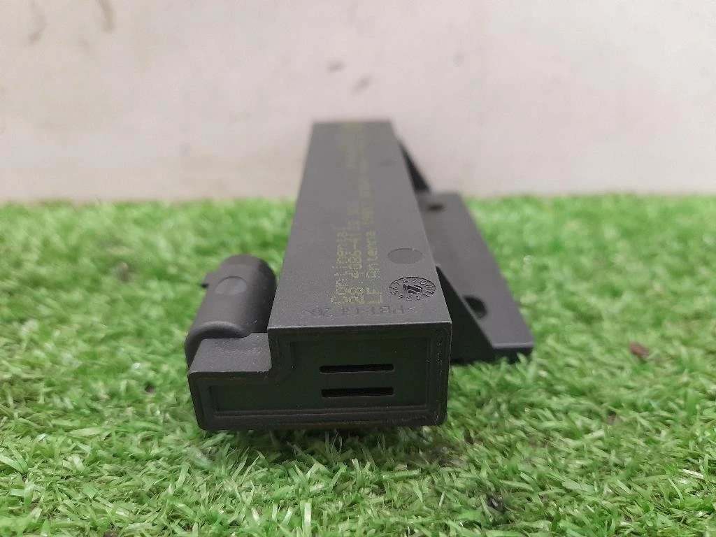 Antenna Radio P68068148AA Fiat Freemont 2011