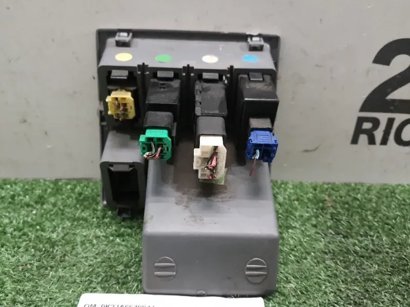 Interruttore Regolazione FARI 0K2JA6649044 Kia Carens II 2002