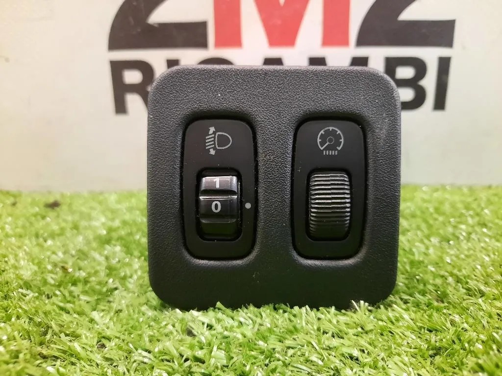 Interruttore Regolazione FARI MR402645 Mitsubishi Pajero III 2000