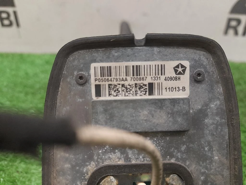 Antenna Radio P05064793AA Fiat Freemont 2011