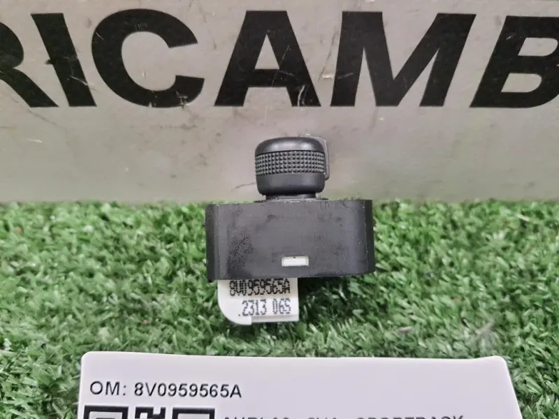 Interruttore Regolazione Specchio Retrovisore EST 8V0959565A Audi A3 8VA Sportback 2012