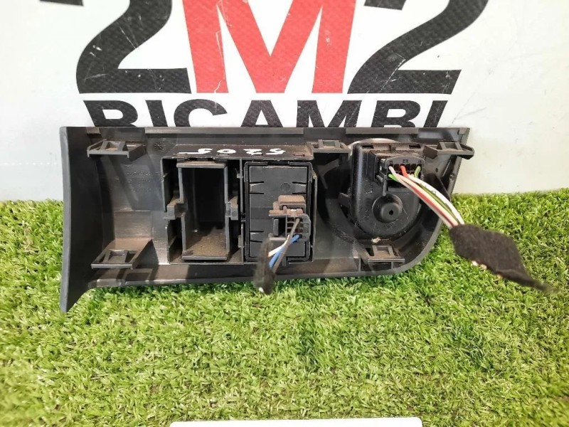 Interruttore Regolazione Specchio Retrovisore EST SX 255704649R Dacia Dokker 2013