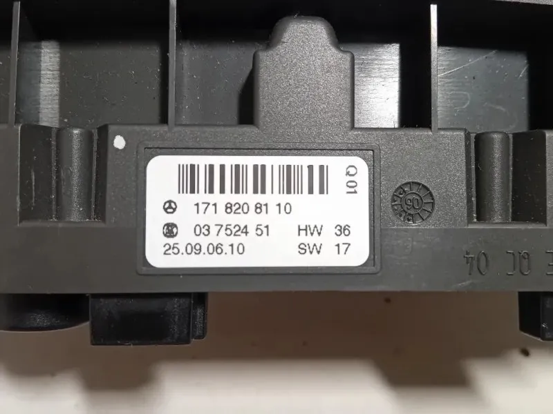 Interruttore Riscaldamento Sedile ANT A1718208110 Mercedes Classe SLK R171 2004