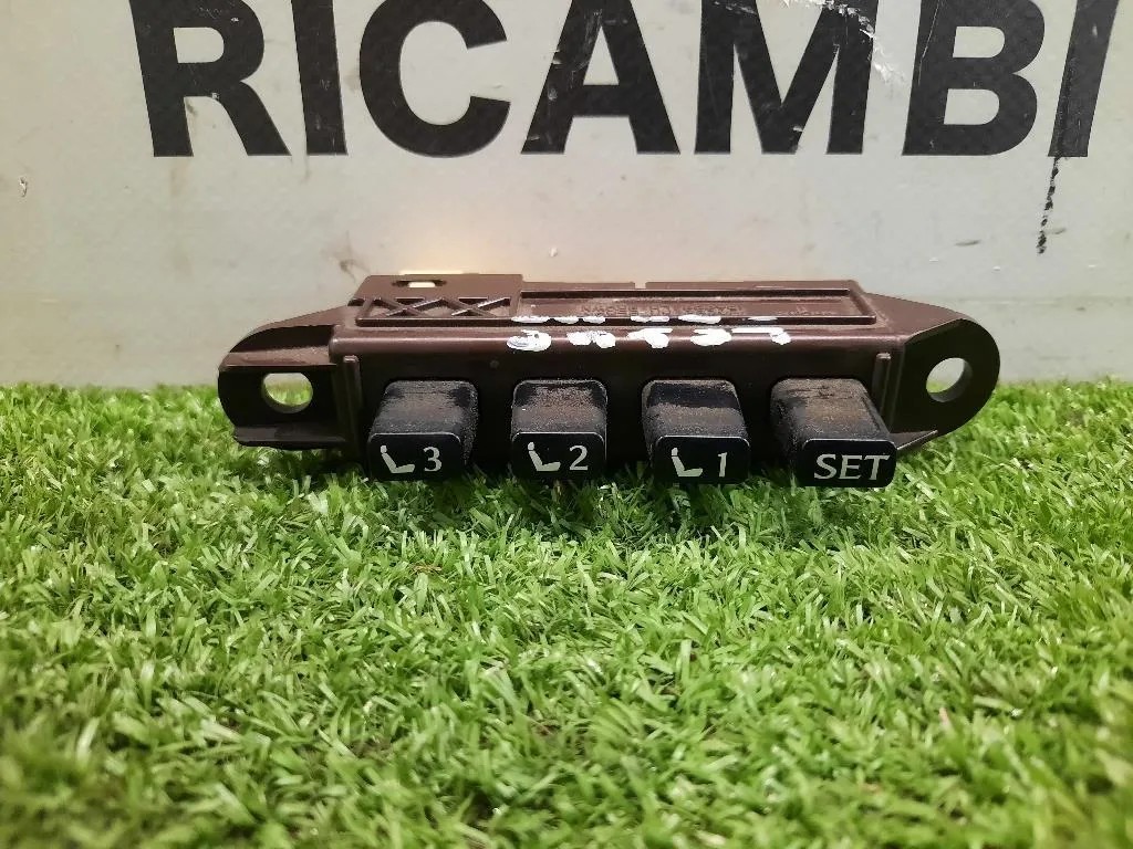 Interruttore Selettore Memoria 15A989 ANT SX MEMORIA SEDILI Lexus Serie IS II 2006