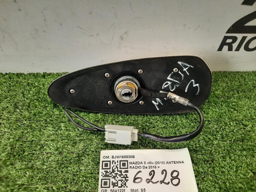Antenna Radio BJW166930B ANTENNA Mazda 3 III 2016