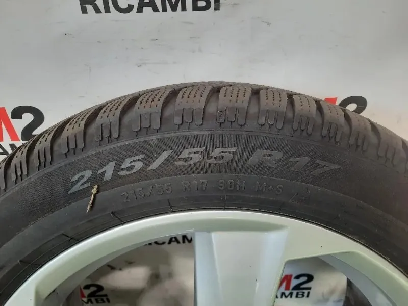 KIT 4 Cerchi 81A 601 025 B Audi Q2 GAB 2016