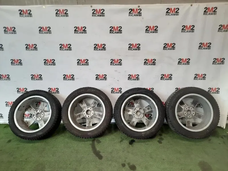 KIT 4 Cerchi 81A 601 025 B Audi Q2 GAB 2016