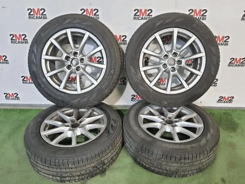 KIT 4 Cerchi 23560 R18 8R0601025C Audi Q5 8RB 2012