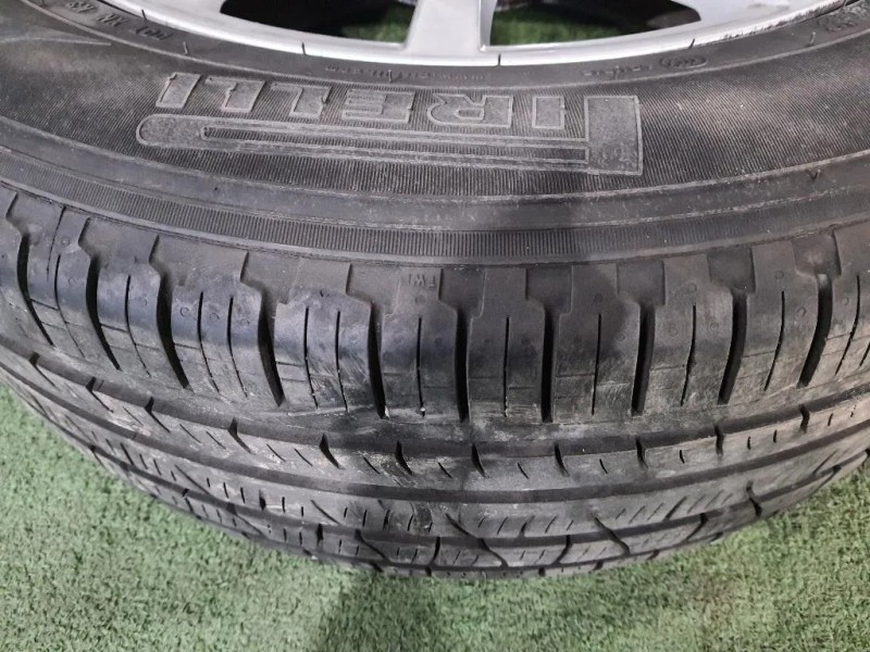 KIT 4 Cerchi 23560 R18 8R0601025C Audi Q5 8RB 2012