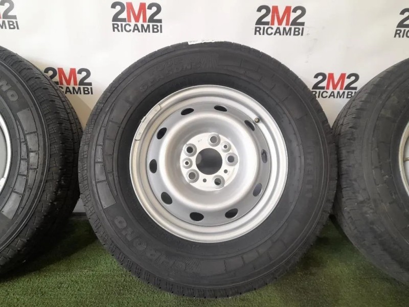 KIT 4 Cerchi CERCHI IN LEGA 22570 R15 C M+S Citroen Jumper III 2014