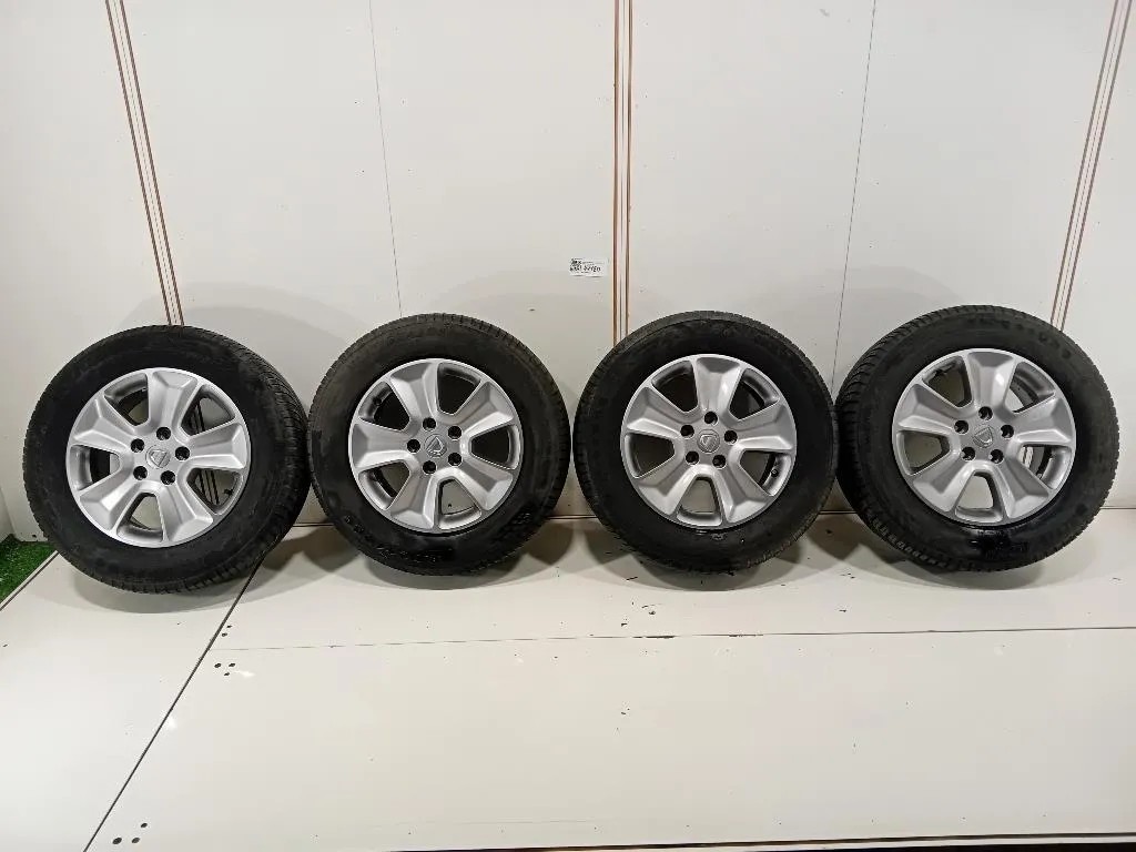 KIT 4 Cerchi 215 65 R16 40300480R Dacia Duster I 2014