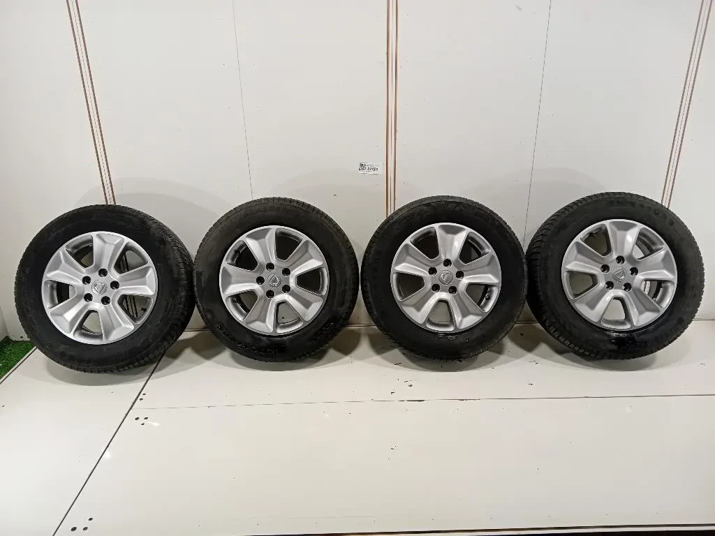KIT 4 Cerchi 215 65 R16 40300480R Dacia Duster I 2014