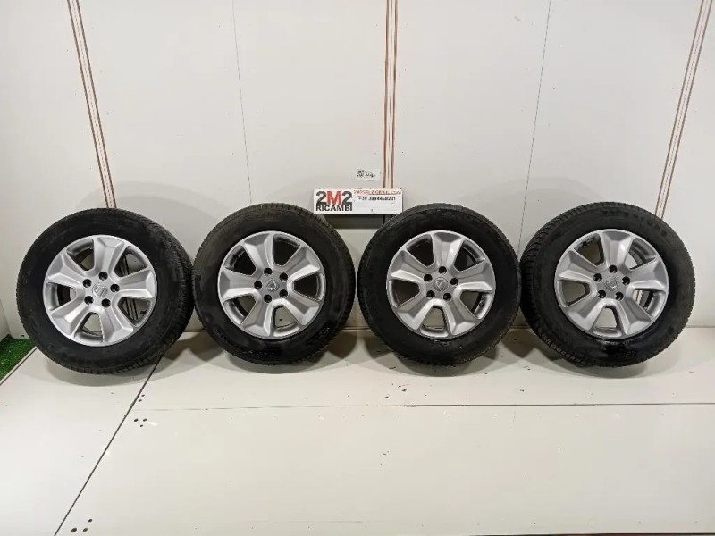 KIT 4 Cerchi 215 65 R16 40300480R Dacia Duster I 2014