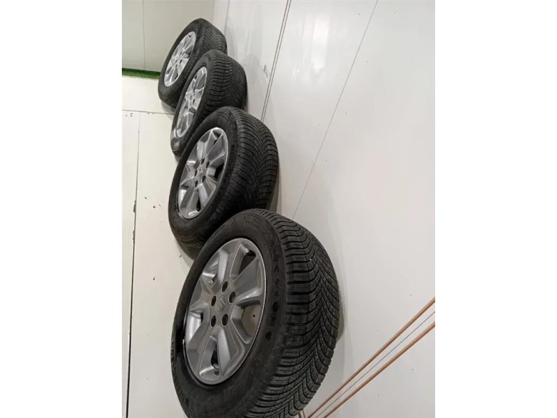 KIT 4 Cerchi 215 65 R16 40300480R Dacia Duster I 2014