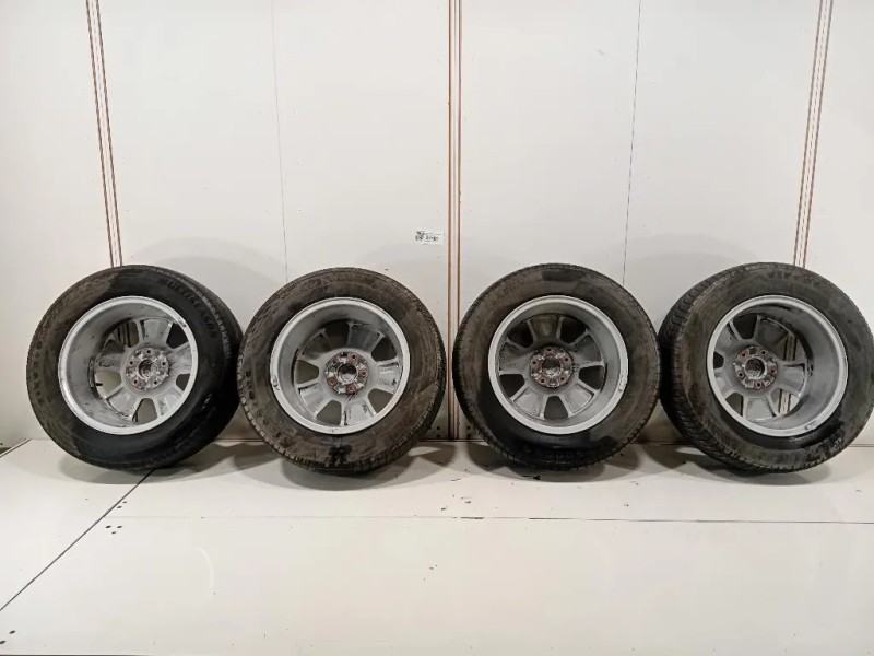 KIT 4 Cerchi 215 65 R16 40300480R Dacia Duster I 2014