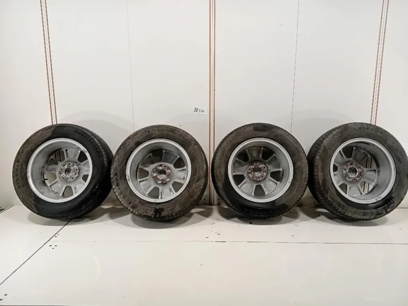 KIT 4 Cerchi 215 65 R16 40300480R Dacia Duster I 2014