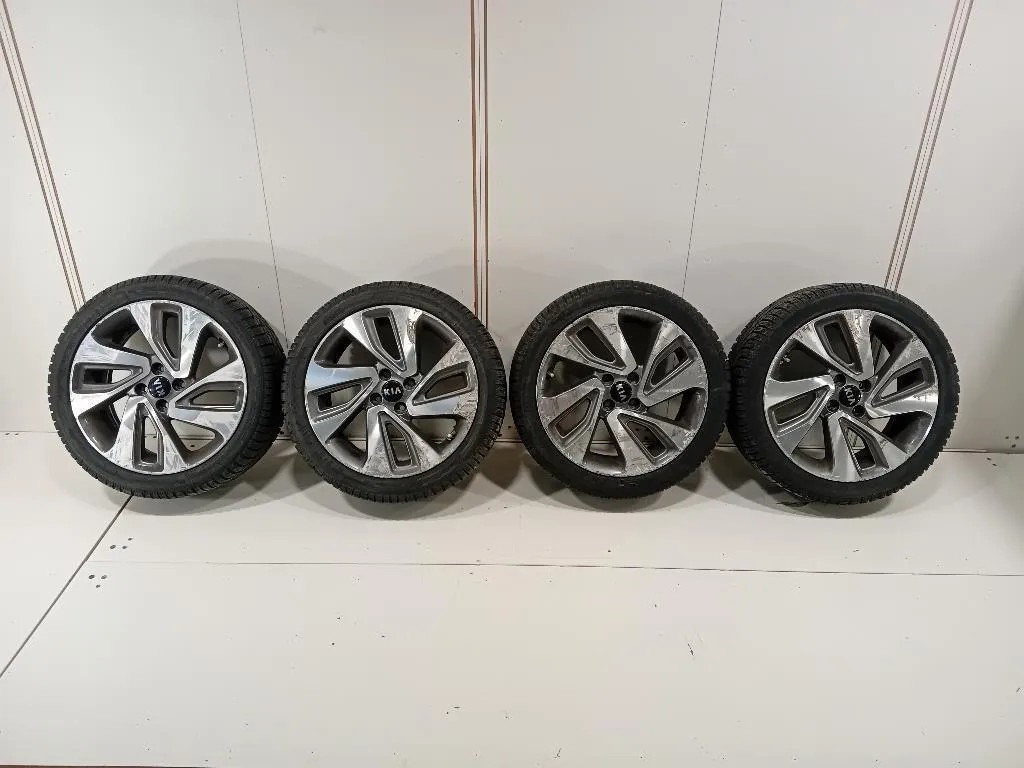 KIT 4 Cerchi 52910-IW850 65JX17 20545 R17 Kia RIO III 2012
