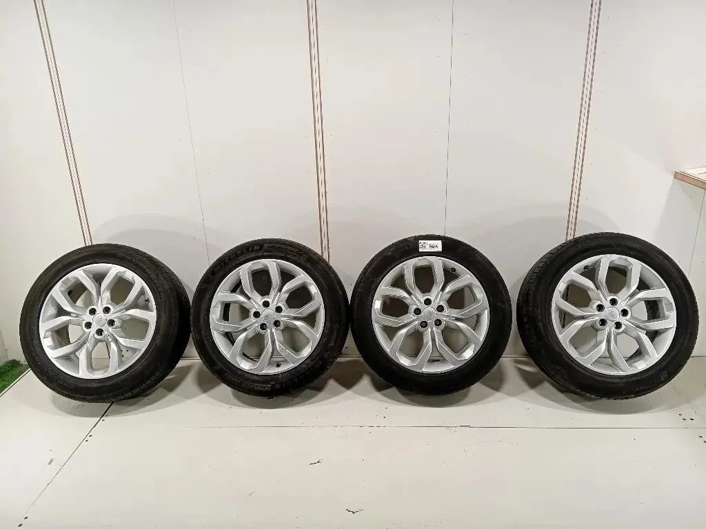 KIT 4 Cerchi HK7M-1007-AA Land Rover Discovery V Sport 2019