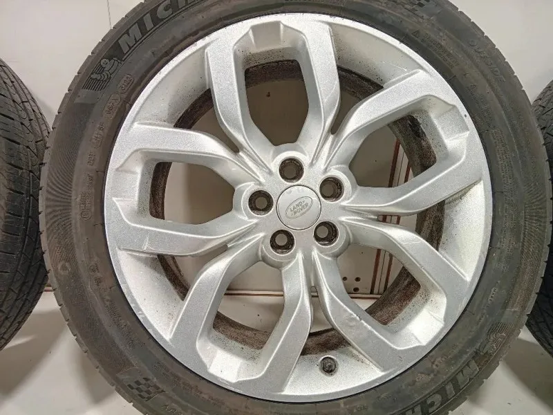 KIT 4 Cerchi HK7M-1007-AA Land Rover Discovery V Sport 2019