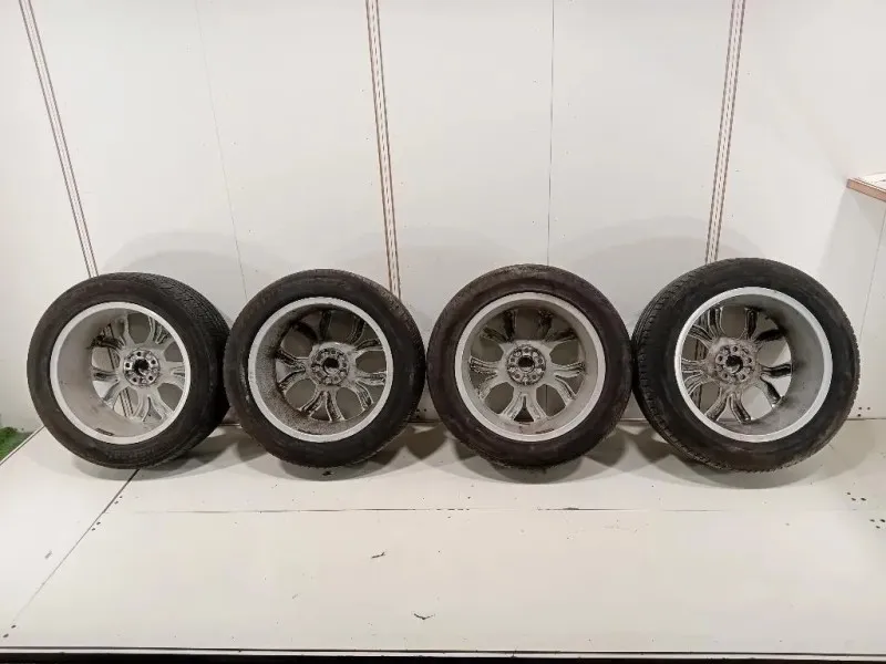 KIT 4 Cerchi HK7M-1007-AA Land Rover Discovery V Sport 2019