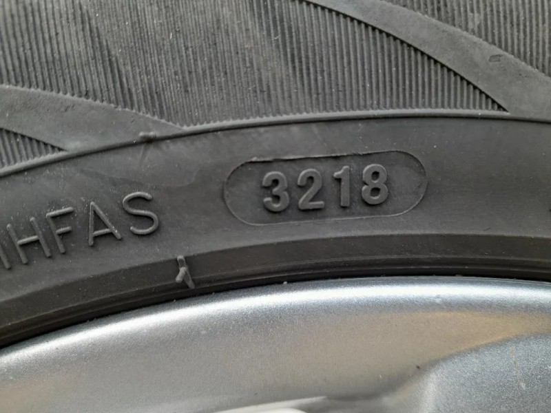 KIT 4 Cerchi 6Q0601025L Volkswagen POLO IV 2002