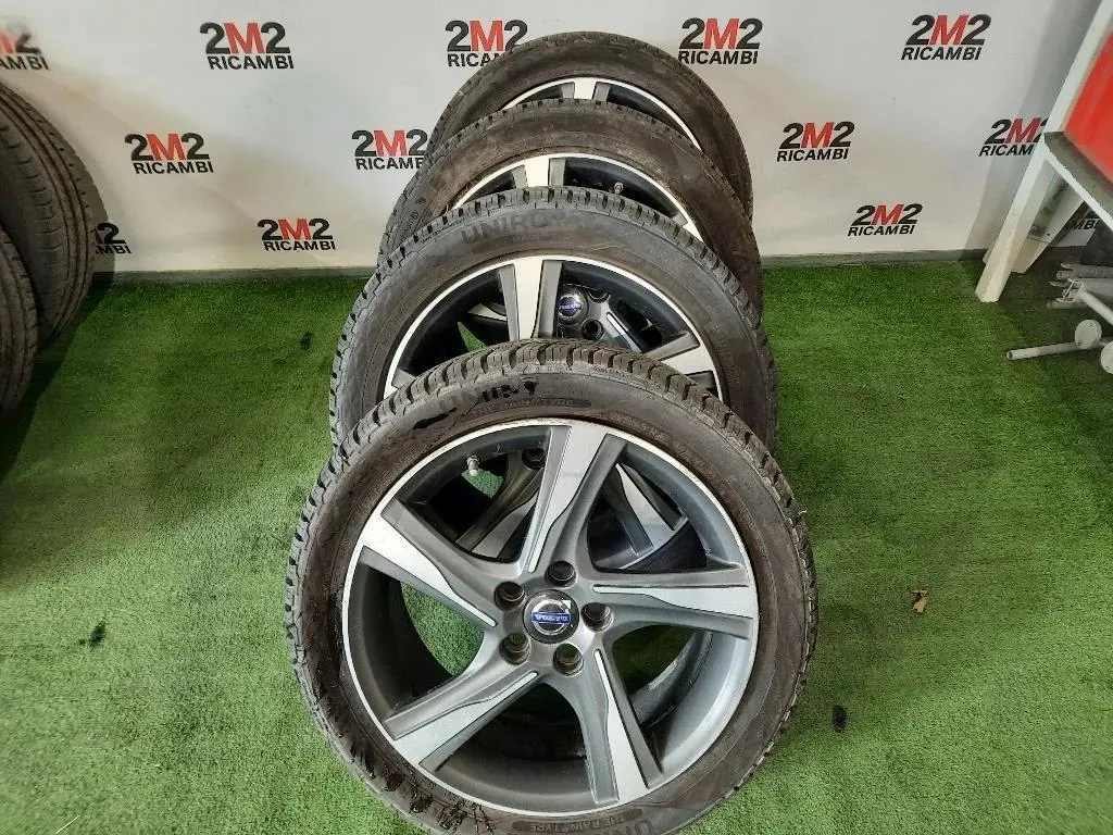 KIT 4 Cerchi 22545 R17 31347131 Volvo V40 II 2012